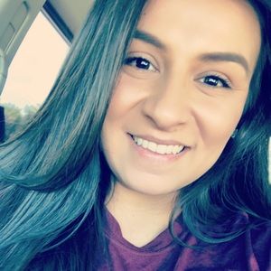 Meet your Posher, Whitney